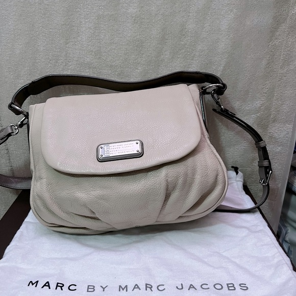 Marc by Marc Jacobs New Q Lil Ukita Leather Crossbody, very very good condition - Picture 1 of 16